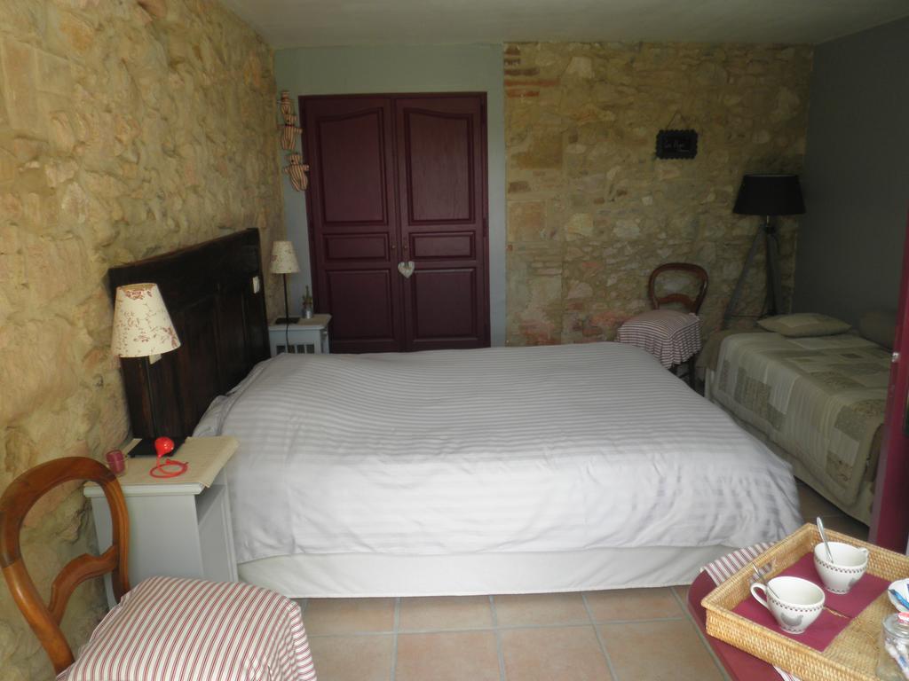 Domaine De La Vigne Bed & Breakfast Cadalen Exterior photo